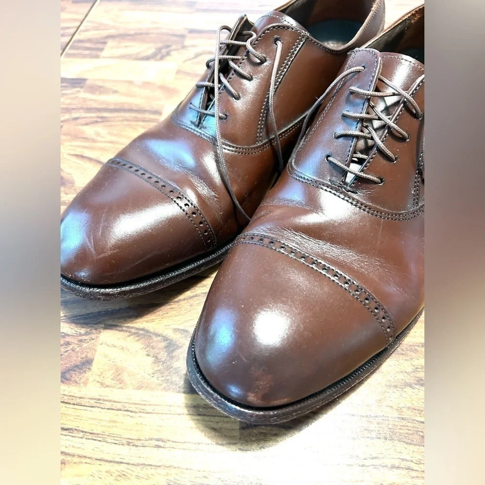 Men’s Florsheim brown dress shoes